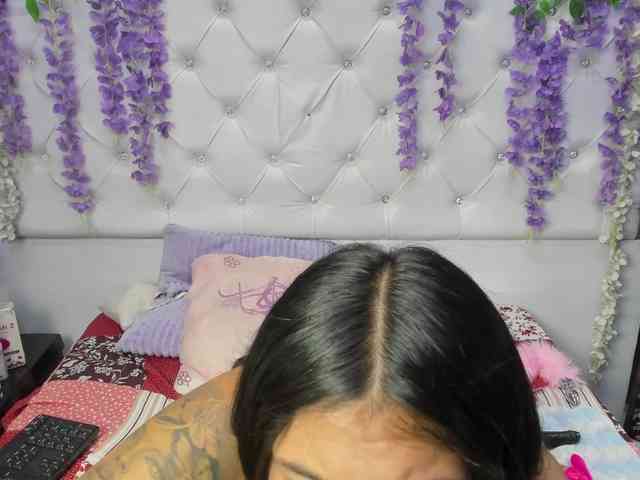 ariana-naugthy ariana-naugthy