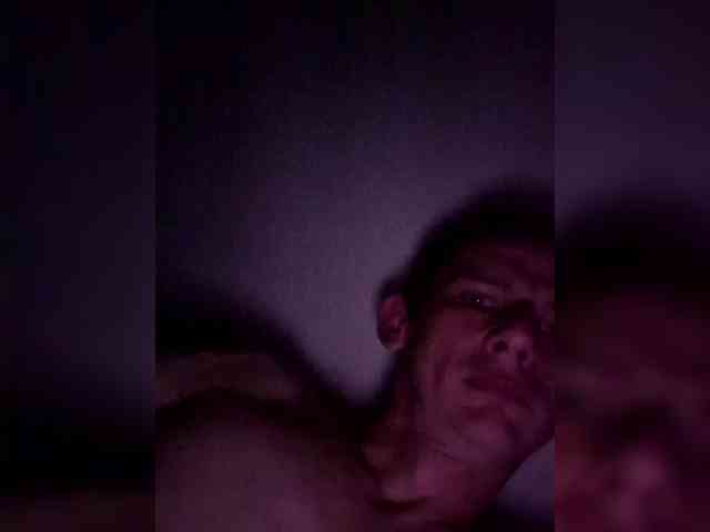 mlodyl2023 Live Webcam on BongaCams