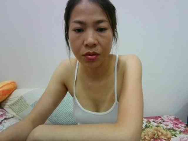 SKINNY-SINGLE webcam