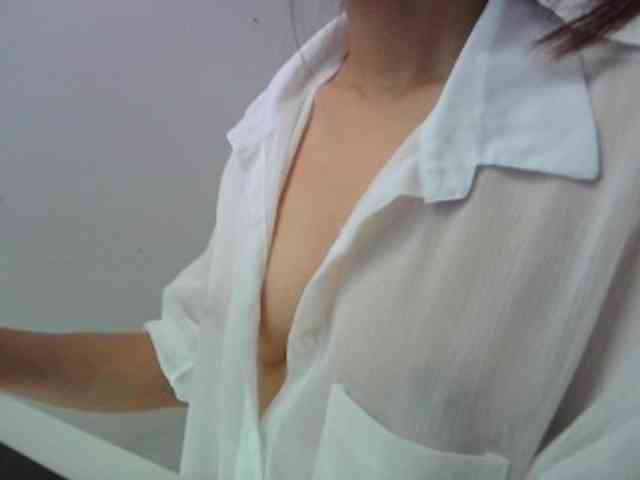 SKINNY-SINGLE webcam