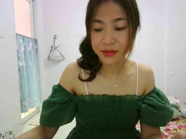 SKINNY-SINGLE webcam