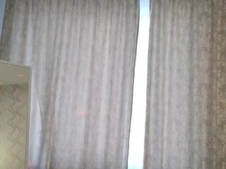 Kirakedi Porn Show