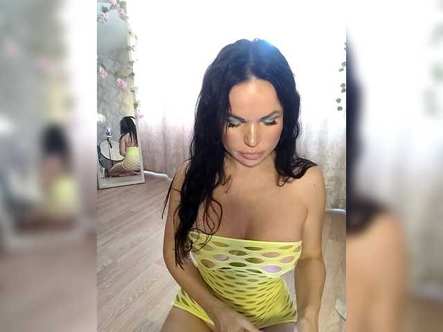 Kirakedi's BongaCams show and profile