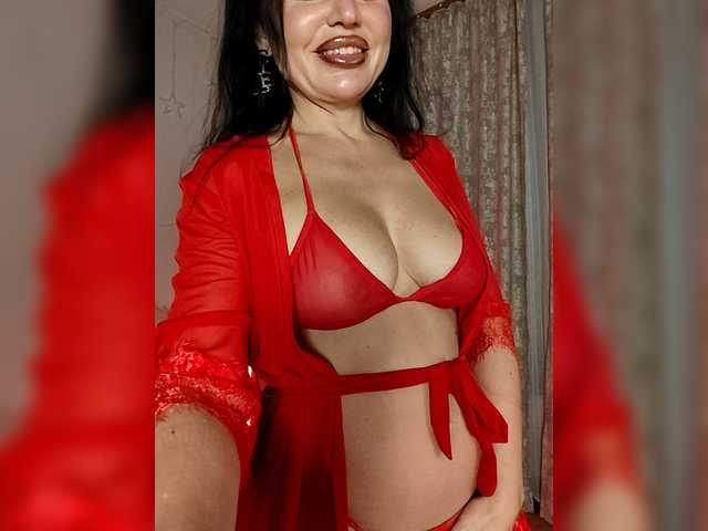 Kirakedi's BongaCams show and profile