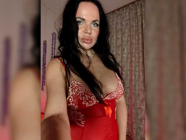 Kirakedi's BongaCams show and profile