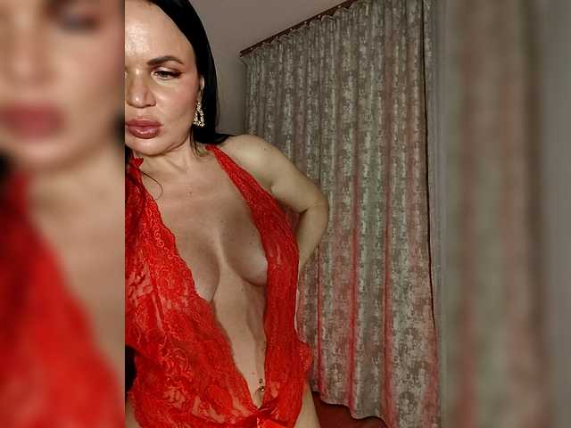 Kirakedi's BongaCams show and profile