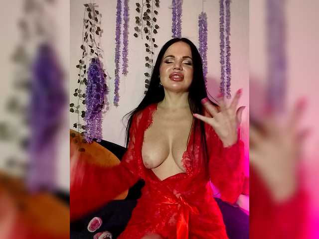 Kirakedi's BongaCams show and profile