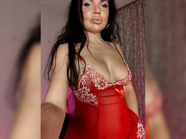 Kirakedi's BongaCams show and profile