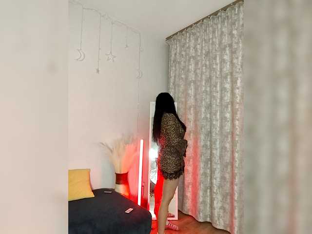 Kirakedi's BongaCams show and profile