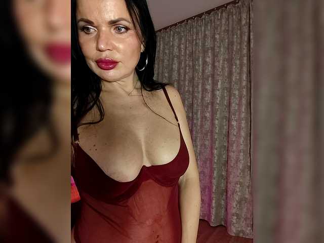 Kirakedi's BongaCams show and profile