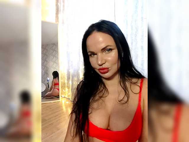 Kirakedi's BongaCams show and profile