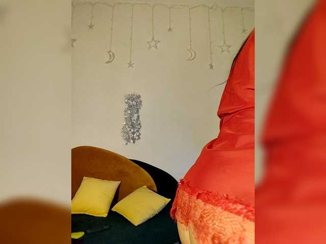 Kirakedi's BongaCams show and profile