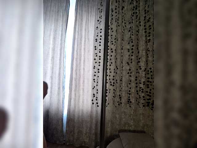 Kirakedi's BongaCams show and profile