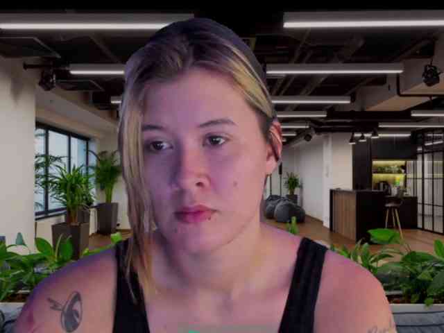 Aliice-uwu Live Webcam on BongaCams