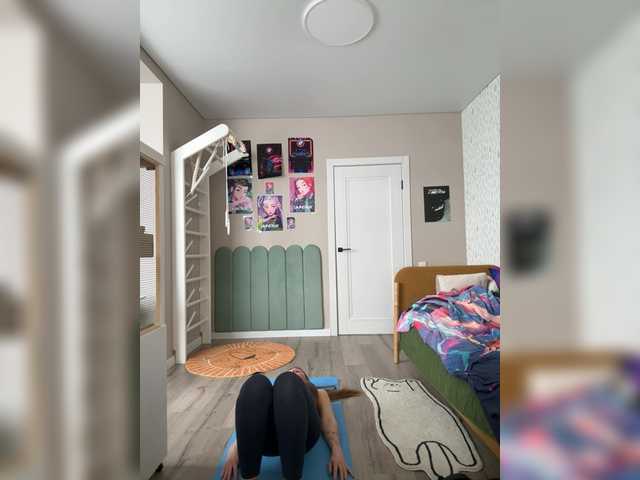 Sexyberry's BongaCams show and profile