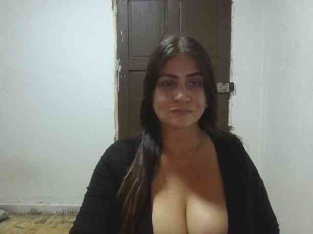 kitybigboobsxx webcam