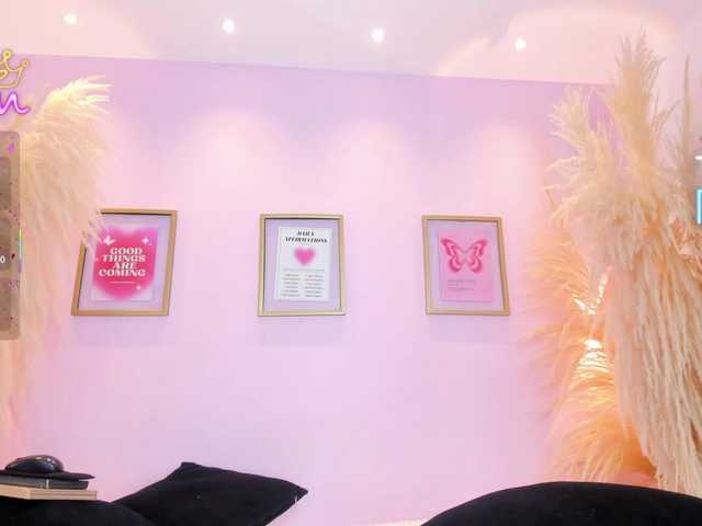 SunnyGilmore live cam profile