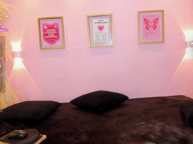 SunnyGilmore's BongaCams show and profile