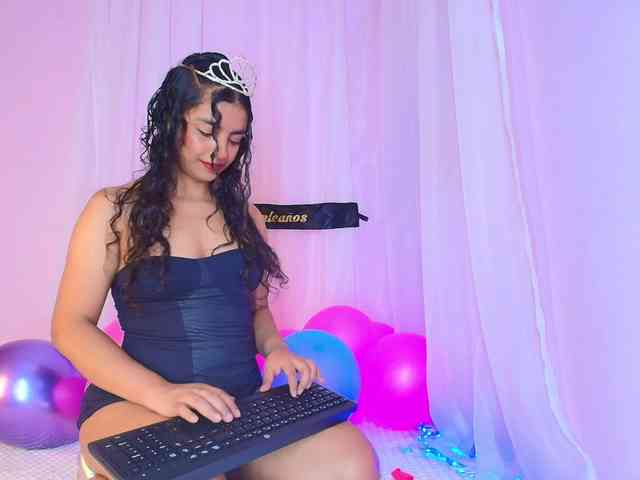 SunnyGilmore SunnyGilmore