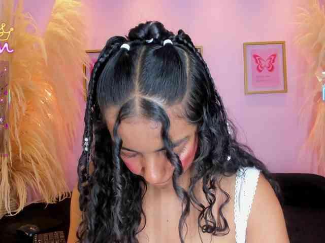 SunnyGilmore Live Webcam on BongaCams