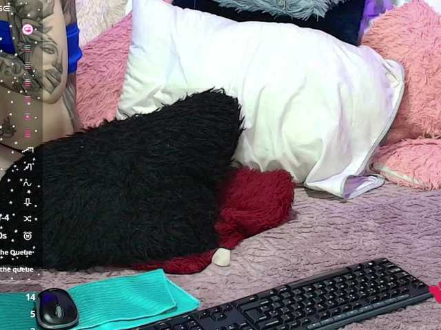  Hannahot69 chat room