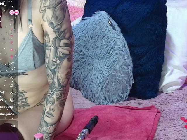 Hannahot69's BongaCams show and profile