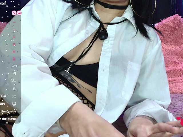 Hannahot69's BongaCams show and profile