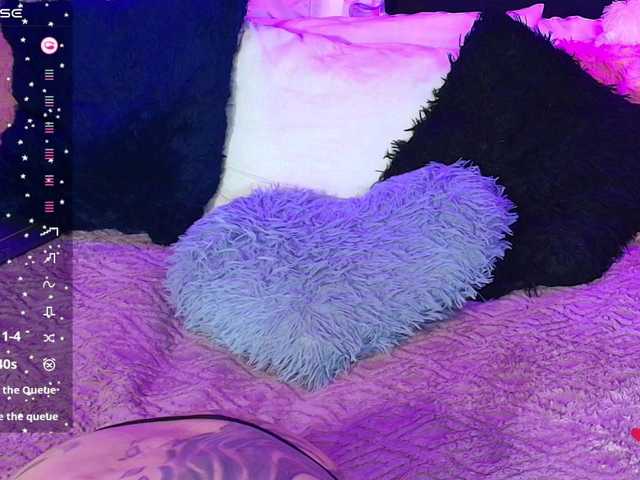 Hannahot69's BongaCams show and profile