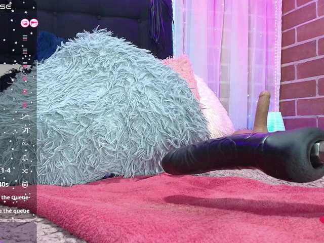 Hannahot69's BongaCams show and profile