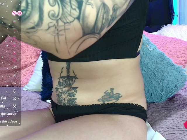 Hannahot69's BongaCams show and profile