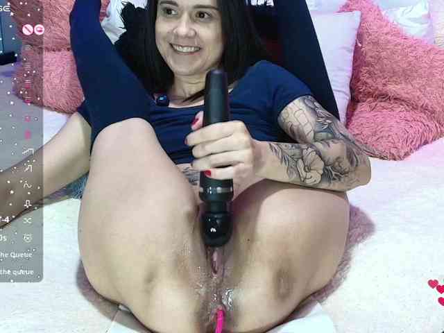 Hannahot69 webcam