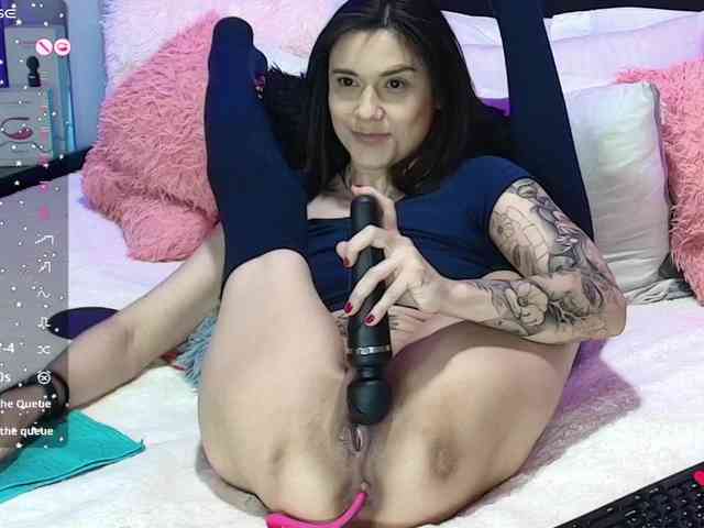 Hannahot69 webcam