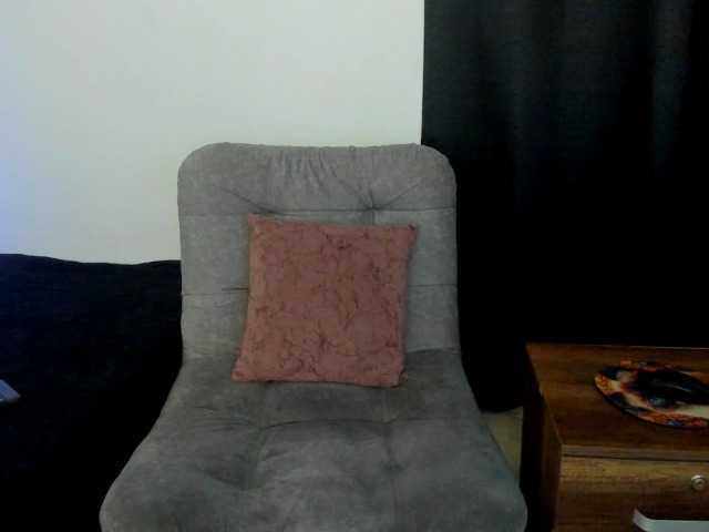 Liily-moore's BongaCams show and profile