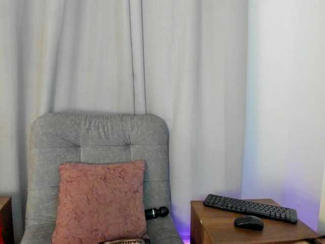 Liily-moore's BongaCams show and profile