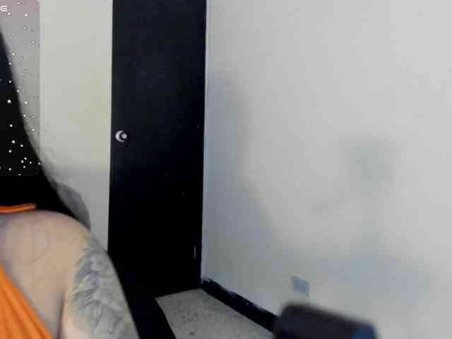 Liily-moore webcam