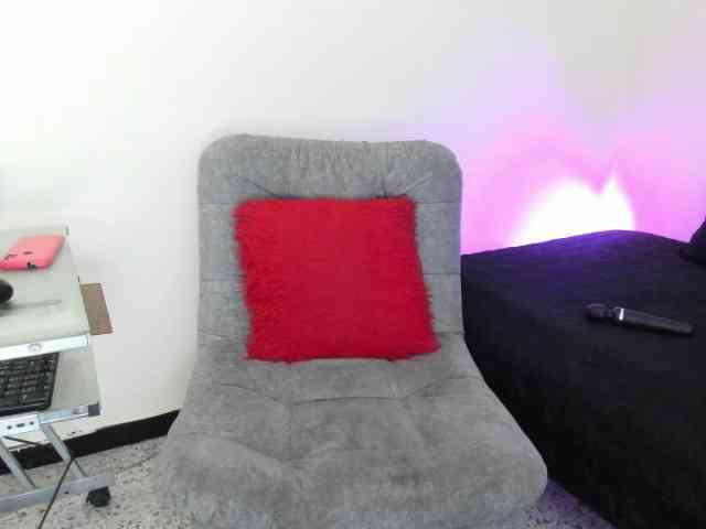 Liily-moore webcam