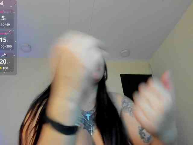 Liily-moore webcam