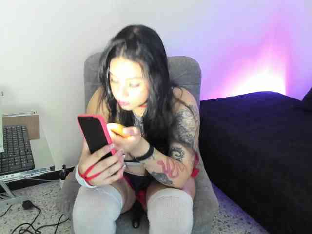 Liily-moore webcam