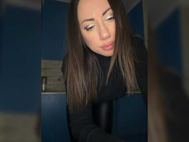 kitana-mk1's BongaCams show and profile