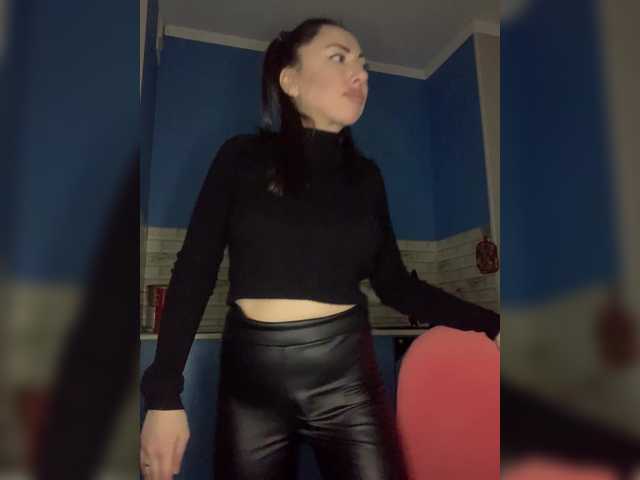 kitana-mk1's BongaCams show and profile