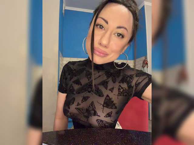 kitana-mk1's BongaCams show and profile