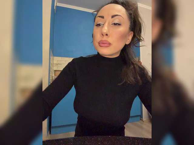 kitana-mk1's BongaCams show and profile