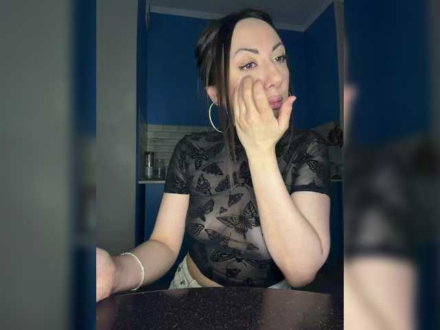 kitana-mk1's BongaCams show and profile