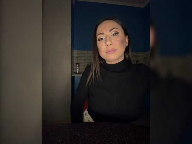 kitana-mk1's BongaCams show and profile