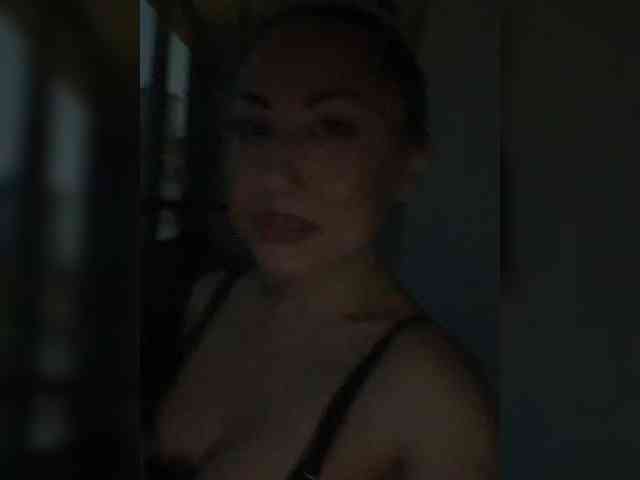 Kitana_mk webcam