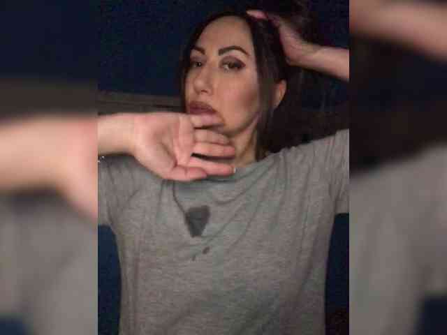 Kitana_mk webcam