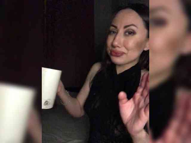 kitana-mk1 Live Webcam on BongaCams