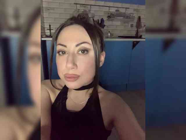 Kitana_mk webcam