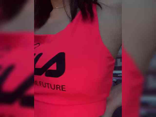 Kitana_mk webcam