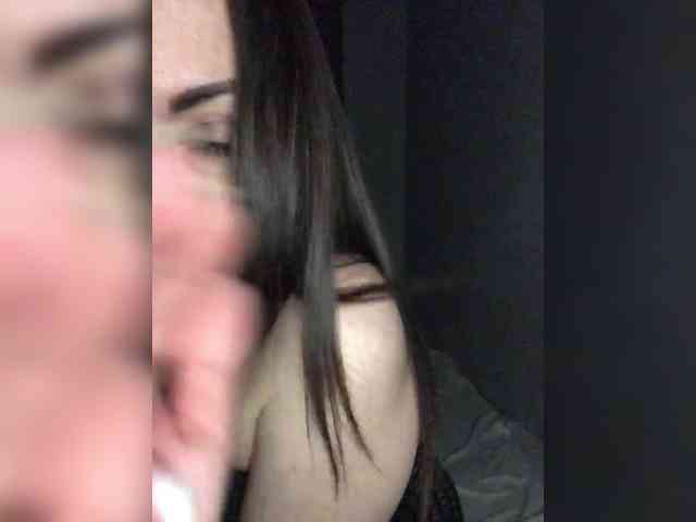 Kitana_mk webcam